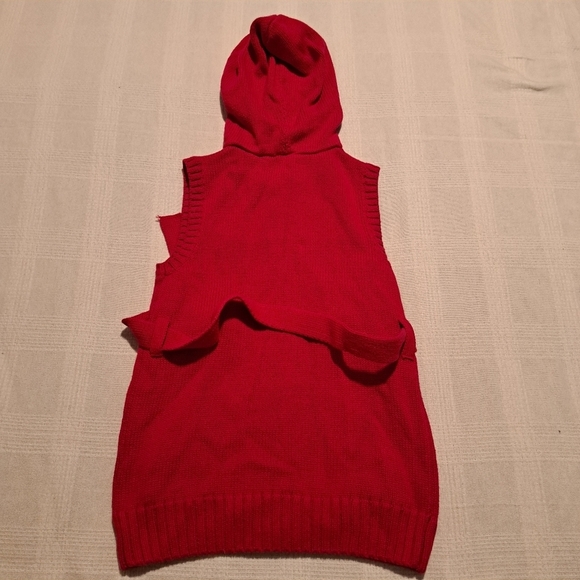 Gymboree girls size 5/6 Outlet long zip up red sweater vest with hood attached - Picture 2 of 5